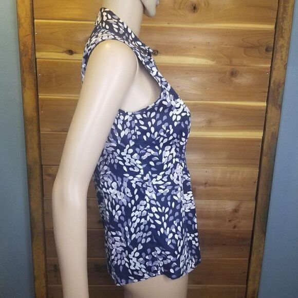 Banana Republic Sleeveless Fitted Blouse (size S) - Picture 2 of 6